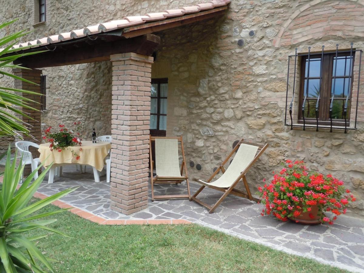 Agriturismo Casale Giulia Volterra Exterior foto
