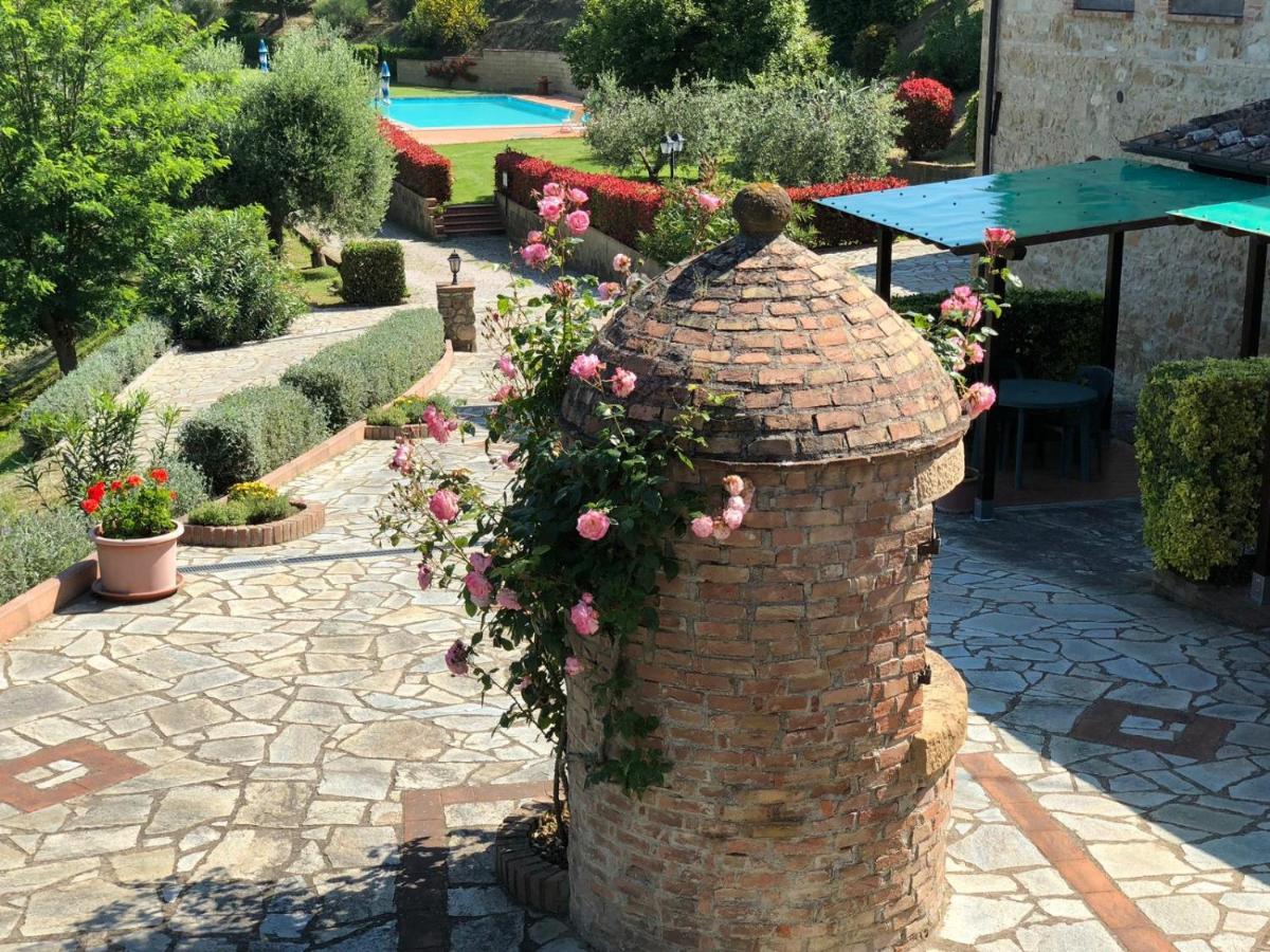Agriturismo Casale Giulia Volterra Exterior foto